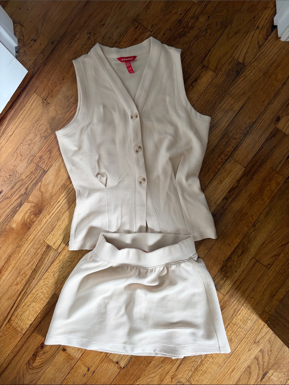 SPANX Cream Ribbed Button-Front Mini Skirt